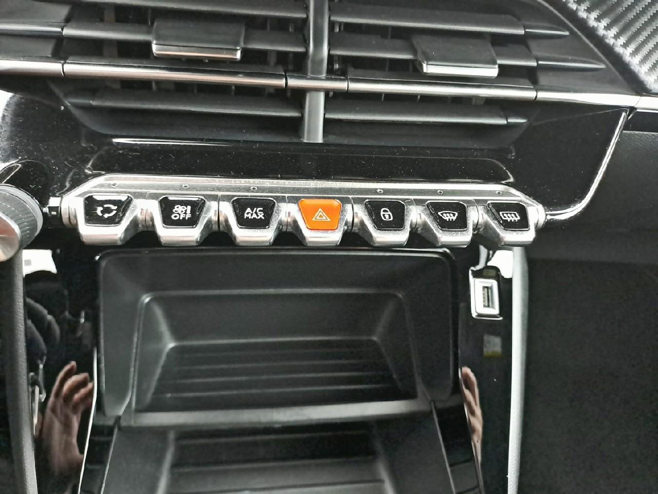 Peugeot 2008 puretech 100 s&s bvm6 active pack — photo 26