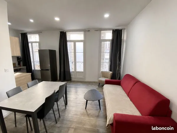 Appartement F2 meublé 42 m² - Hyères - Balcon