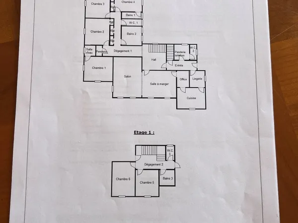 Maison 7 pièces 220 m²
