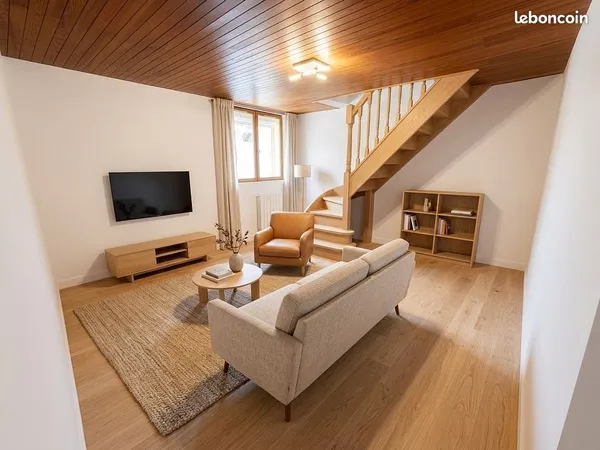 Maison de village 4 pièces en triplex - 75 m² - SAINT-ALBAN-LEYSSE