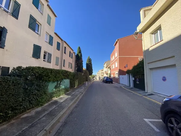 GARAGE - RESIDENCE LES ILES D'OR - 66 RUE LOUIS BOSC