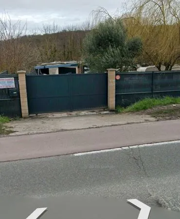 Terrain à louer pour stockage pas pour caravane