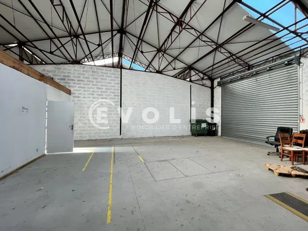 Local d'activité 280 m²