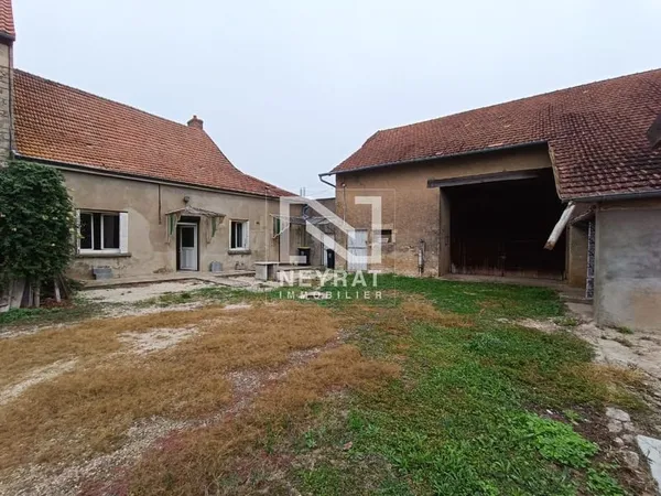 Maison 94m2 de plain pied avec grande grange et maisonnette