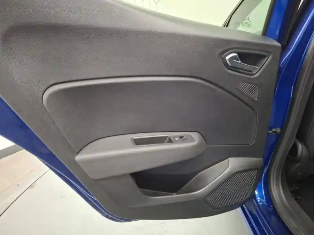 Renault Clio tce 90 — photo 24
