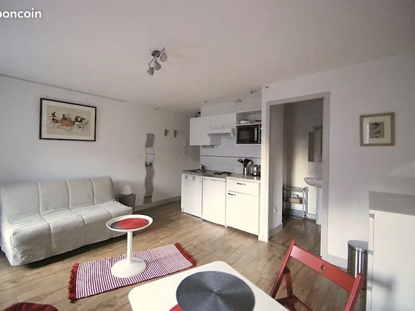 Studio 1 pièce 23 m²