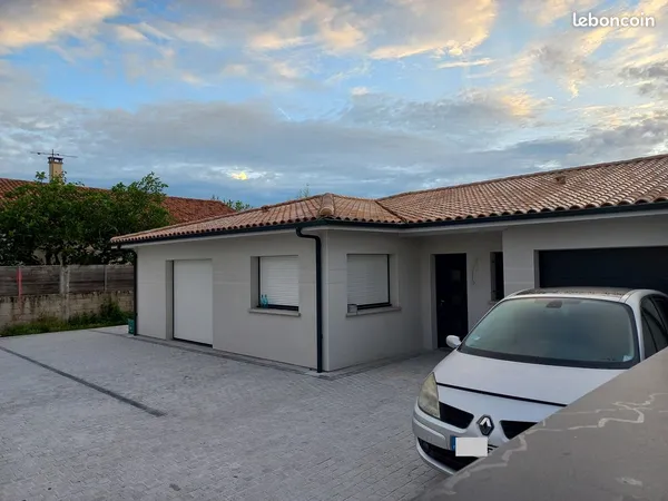 Belle maison très récente avec 4 chambres