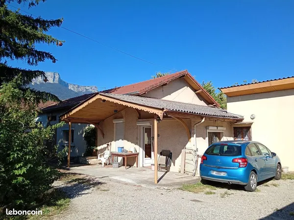 Maison 96 m² + annexes sur terrain 800 m²