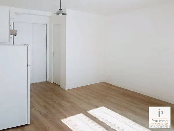 Studio 1 pièce 23 m²