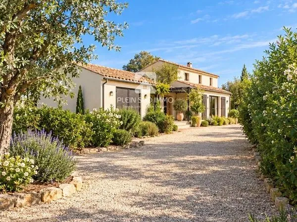 Villa 3 pièces 96 m²
