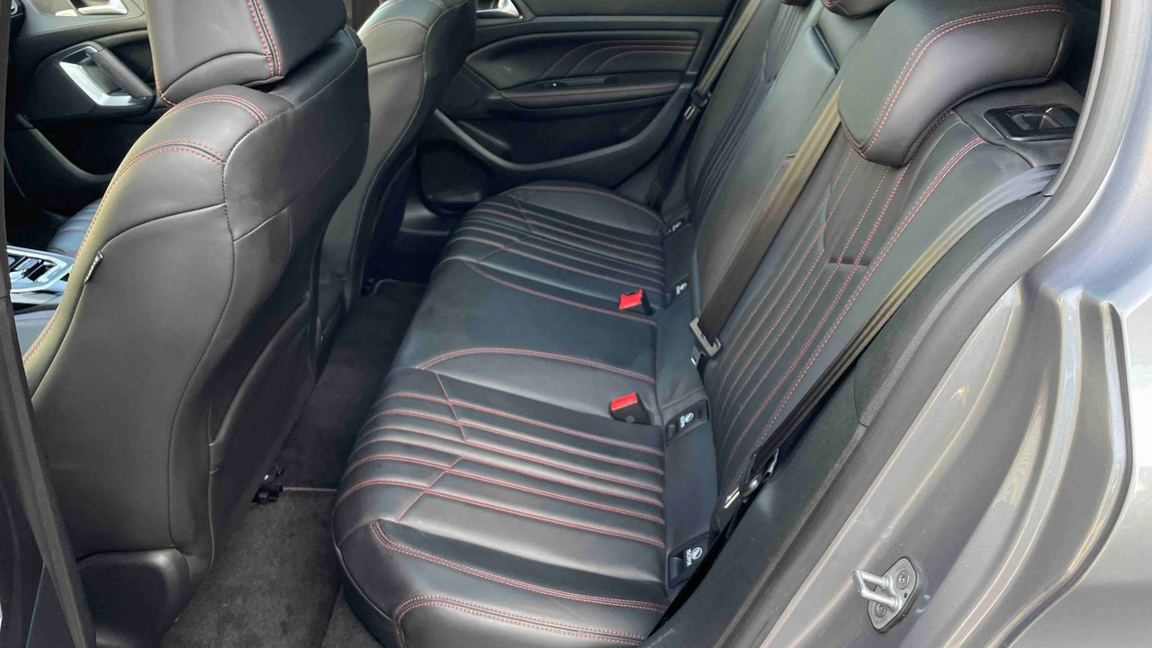 Peugeot 308 2.0 BlueHDi 180ch S&amp;S EAT6 — photo 12
