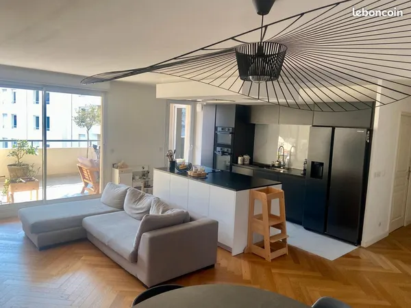 Appartement T4 carré d'or