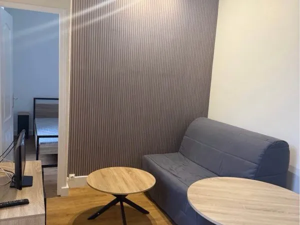 À LOUER - APPARTEMENT MEUBLÉ DE 25 m2