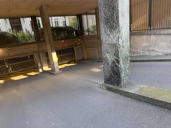 Parking 12 m²