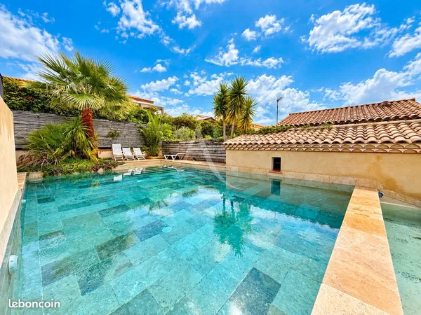 Maison 7 pièces 265 m²