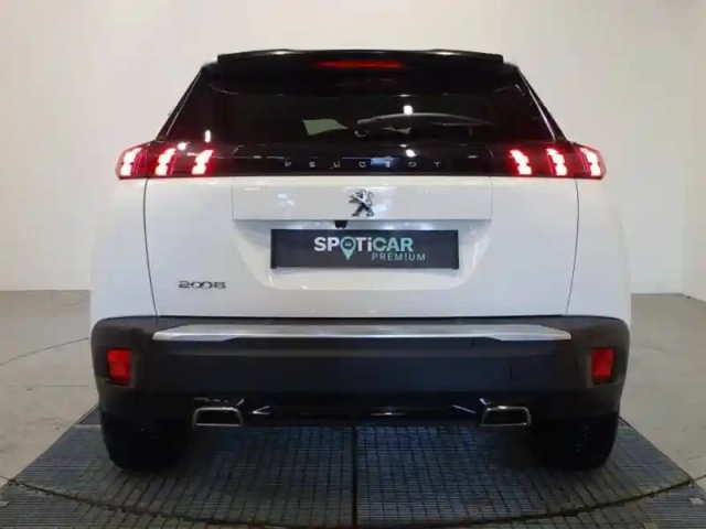 Peugeot 2008 1.2 puretech 130ch s&amp;s allure pack — photo 2