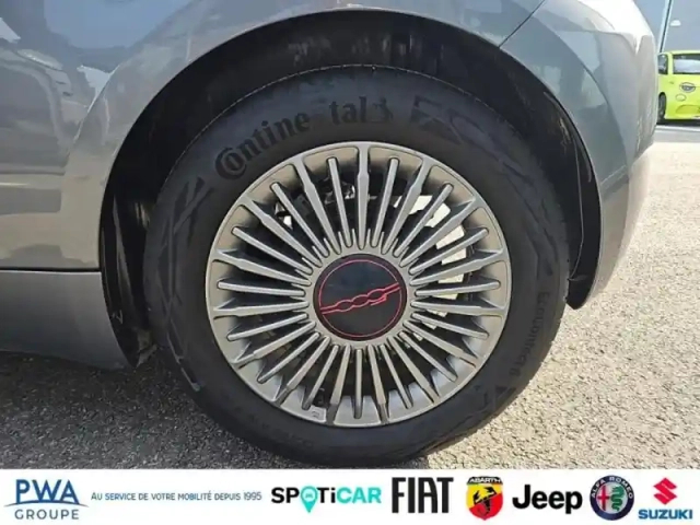 Fiat 500 e 95ch (red) — photo 11