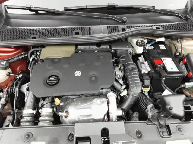 Peugeot 208 bluehdi 100 s&amp;s bvm6 — photo 15