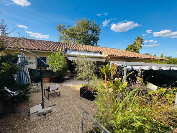 VILLEVIEILLE - Appartement T5 avec jardin - Domaine de Pondres - Village des Seniors