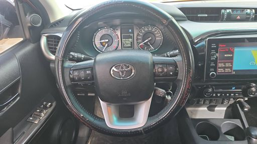 Toyota Hilux X-Tra Cabine 2.8  D-4D 204 4X4 BVA6 - Invincible – 2022 – 107777 km – Diesel – Boîte Automatique — photo 13
