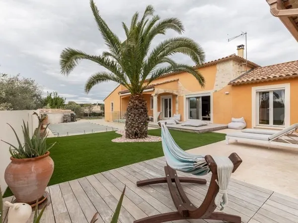 Villa de 6 pièces principales
