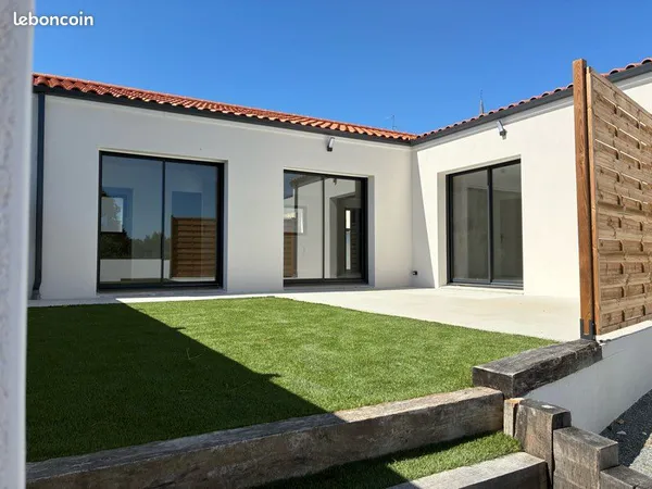 Maison neuve de plain-pied — Jallais (49510 Beaupréau-en-Mauges)
