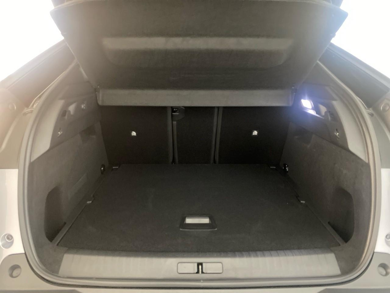 Peugeot 3008 hybrid 145 e-dcs6 gt — photo 6