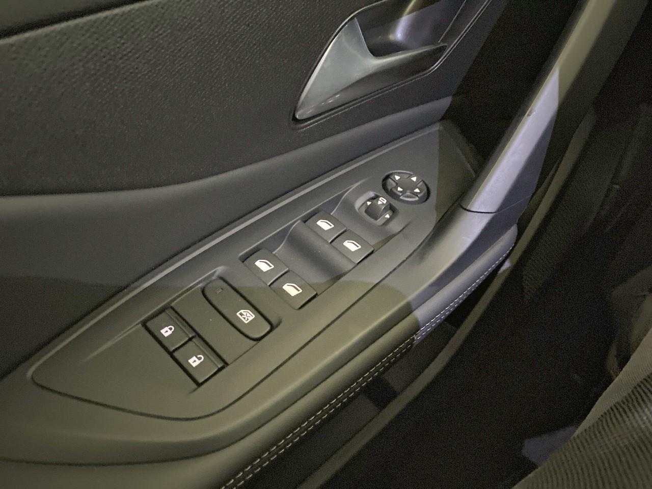 Peugeot 308 hybrid 145 e-dcs6 allure — photo 20