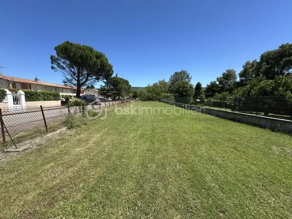 Terrain 488 m²