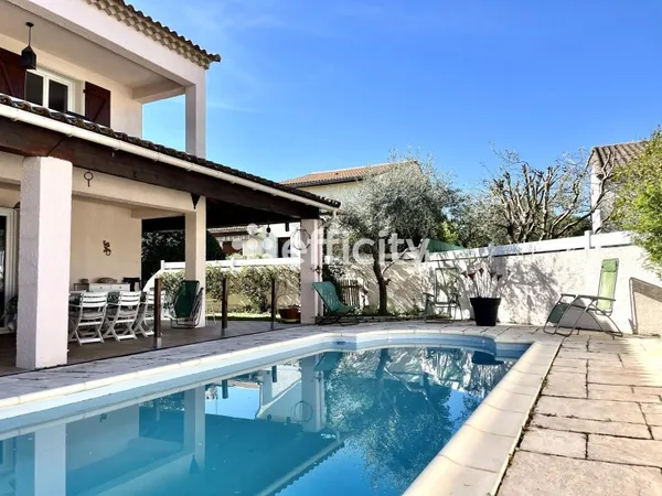 Maison 5 pièces 142 m²