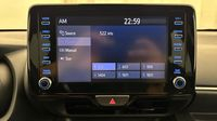 Toyota Yaris 116h Design 5p MY22 — photo 18