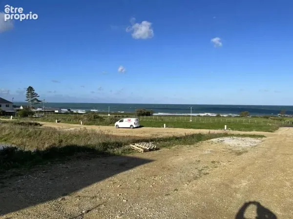 Terrain à bâtir sur la côte nord du cotentin, à bretteville en saire