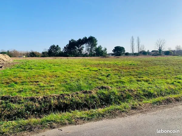 Terrain 834 m² Cubnezais