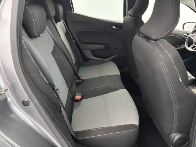 Renault Clio tce 90 — photo 25