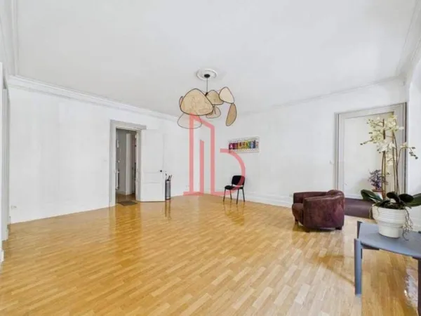 Bureaux 120 m²