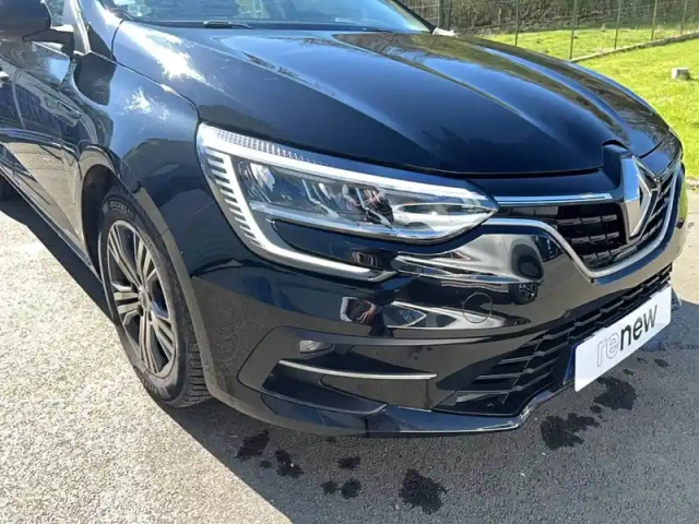 Renault Megane iv berline blue dci 115 edc — photo 32
