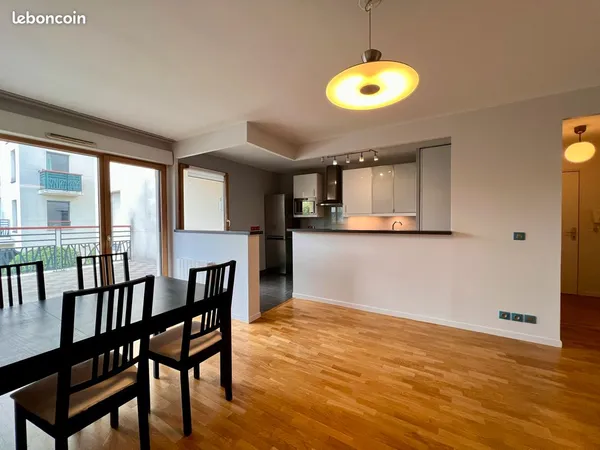 Appartement 3 pièces 70m² avec parking et terrasse 14m²