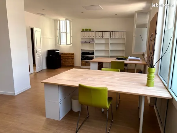 Bureaux partagés 85 m2 - co-working sans les contraintes