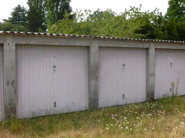 Garage 28 m²