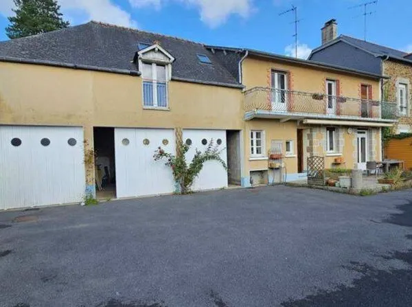 Immeuble 255 m²