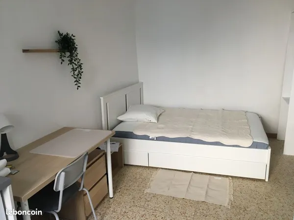 Studio meublé hyper centre de draguignan