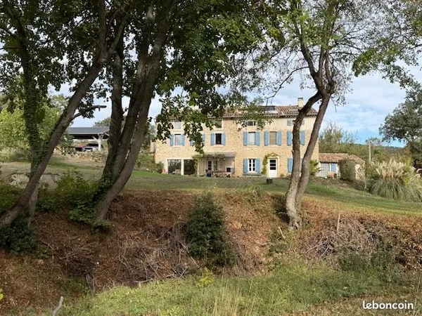 Mas en pierre rénové DPE C - 250m² - Étangs et 2,3 Ha - Proche Limoux