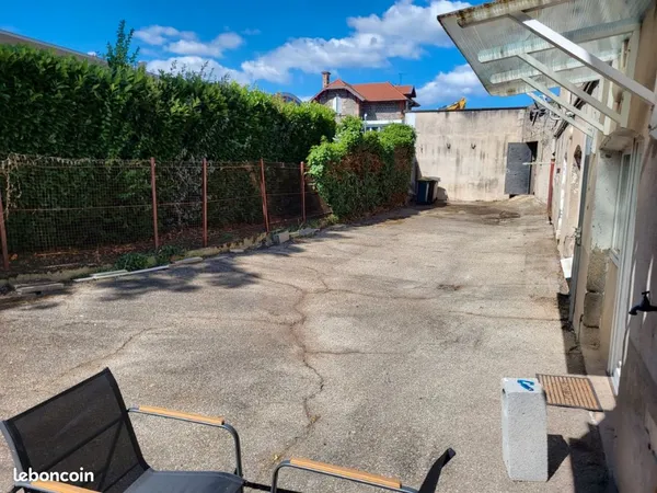 Appartement F3 de 103m2 avec extérieur