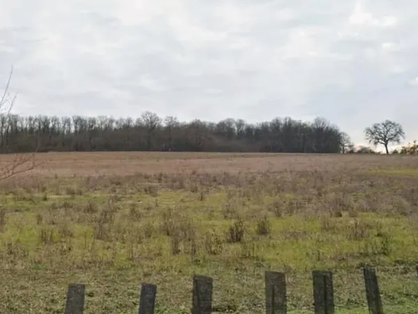 Terrain 721 m²