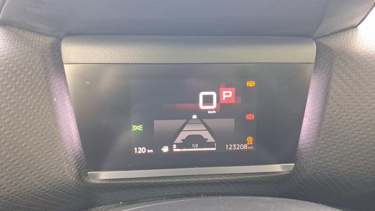 Citroen C4 BlueHDi 130 S&amp;S EAT8 — photo 29