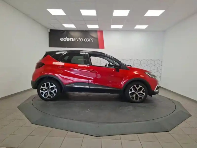 Renault Captur dci 90 energy edc — photo 6
