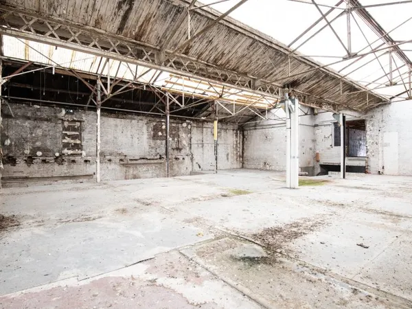 PLATEAU BRUT avec permis de construire validé et purgé de tout recours