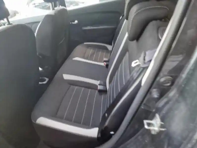 Dacia Sandero stepway tce 90 easy-r — photo 13