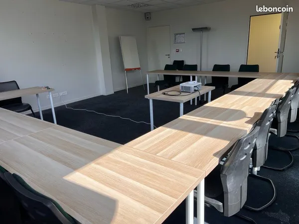 Bureau, co-working, Salle de réunion ou formation