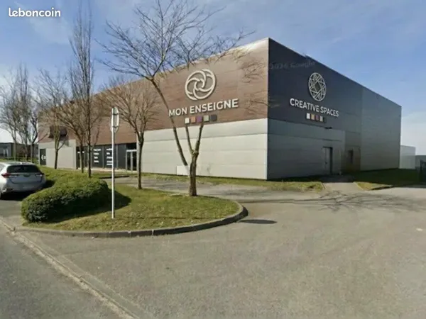 LOCAL COMMERCIAL 1495 m² MONTIVILLIERS